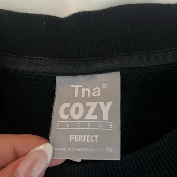 TNA Cozy Fleece Perfect Crew Sweatshirt - Picture 3 of 4